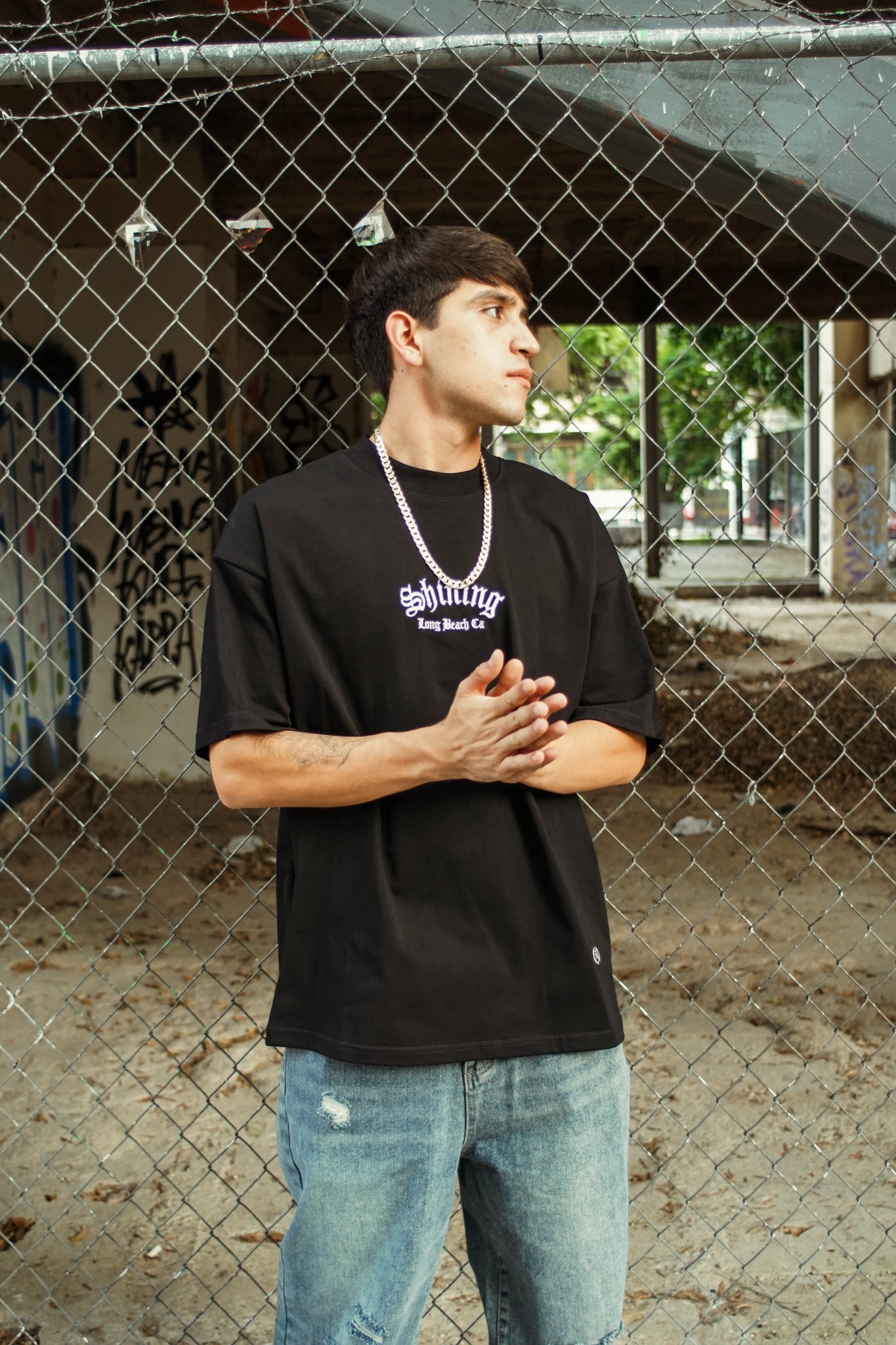 Playera Oversize 2548 270GRMS SHINING Negro