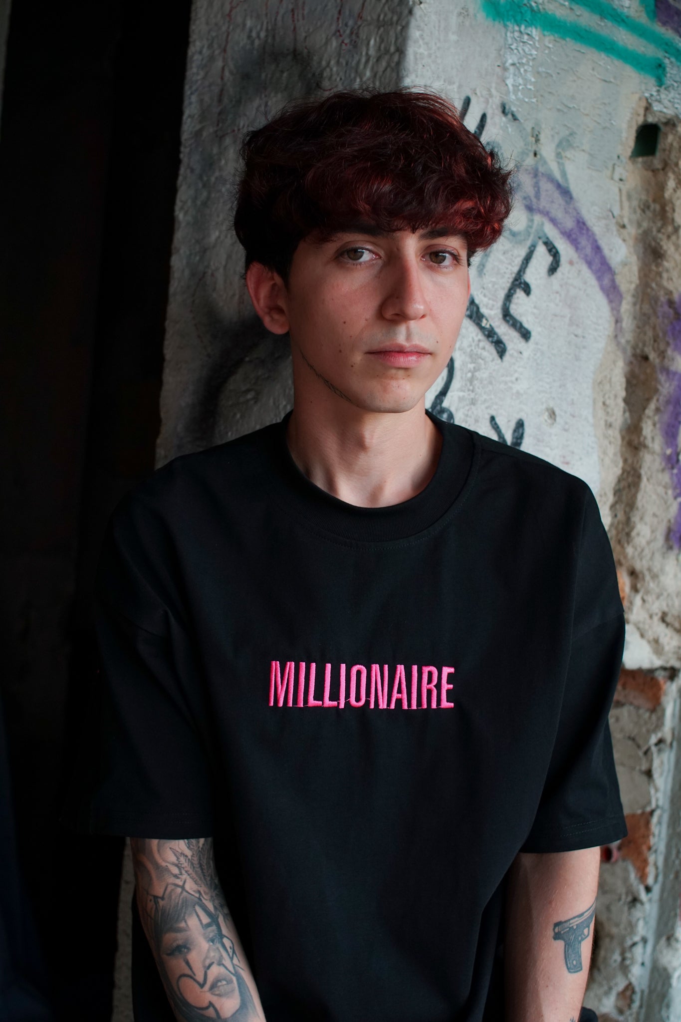 Playera Oversize 2548 270GRMS MILLIONAIRE BORDADA Negro