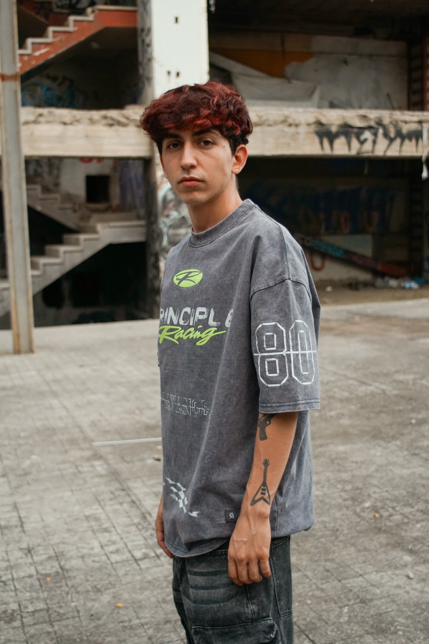 Playera Oversize 2548 270GRMS RACING Gris